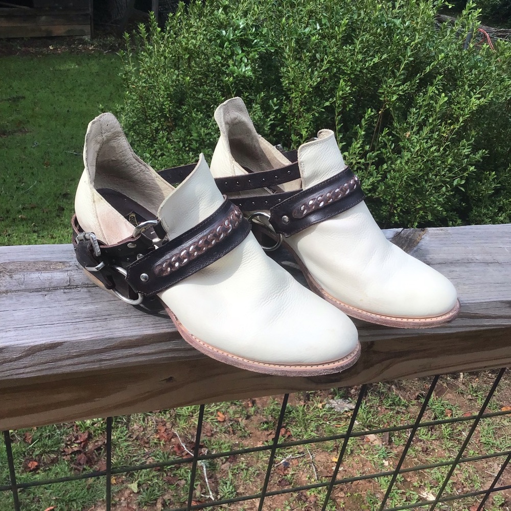 Freebird Colton White Size 10